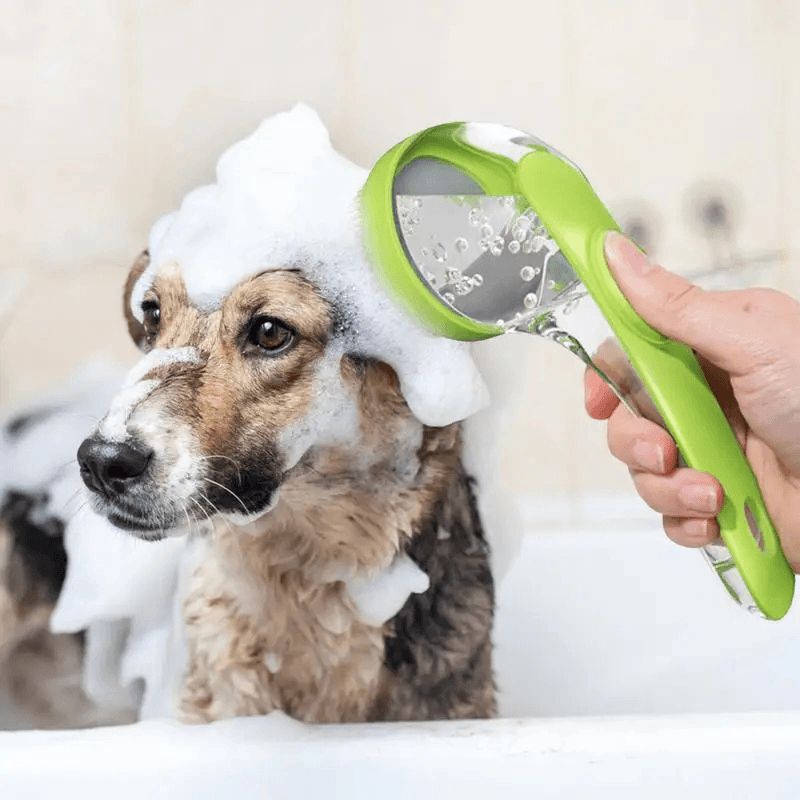 PetGlow - Szczotka do kąpieli zwierząt z dozownikiem szamponu